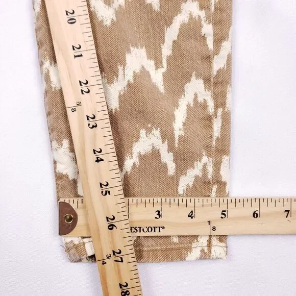 7 For All‎ Mankind Cropped Skinny Jeans Beige White Ikat Print 27 Stretch Denim - Picture 9 of 9